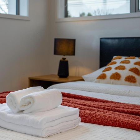 Central City Heaven Spa Christchurch Eksteriør billede